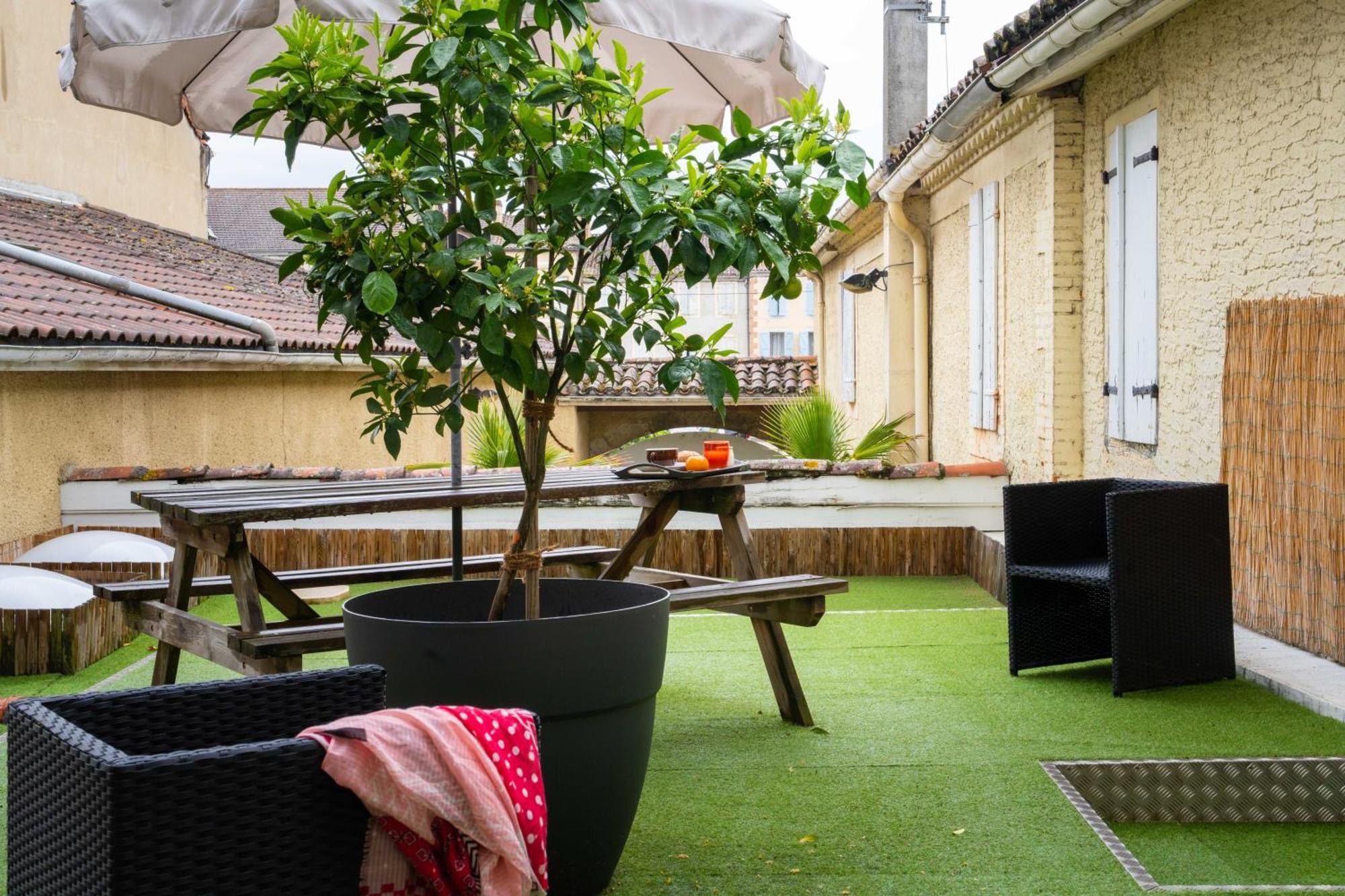 Hotel Le Loft Trie-sur-Baise Екстер'єр фото