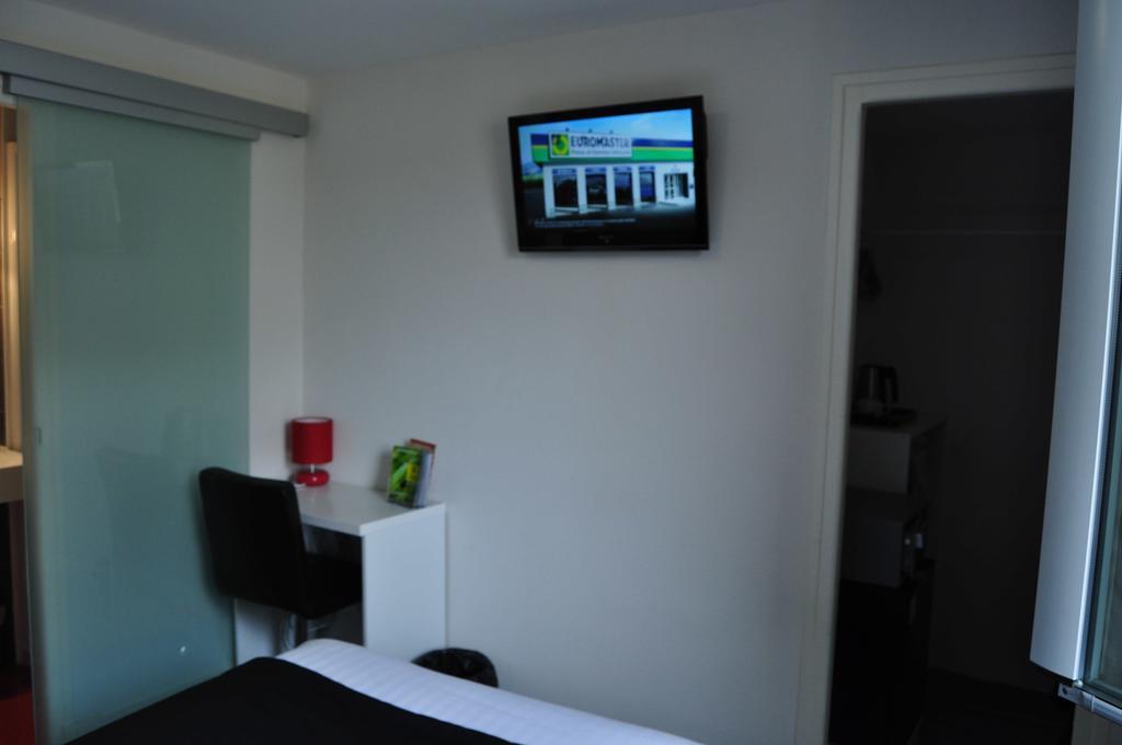 Hotel Le Loft Trie-sur-Baise Екстер'єр фото
